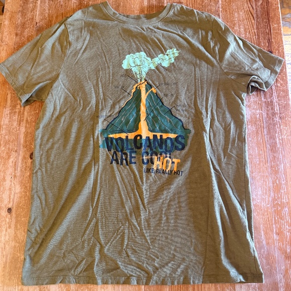 Cat & Jack “Volcanoes Are Hot” Graphic Tee - Boys Husky XL (16/18) - Picture 1 of 5